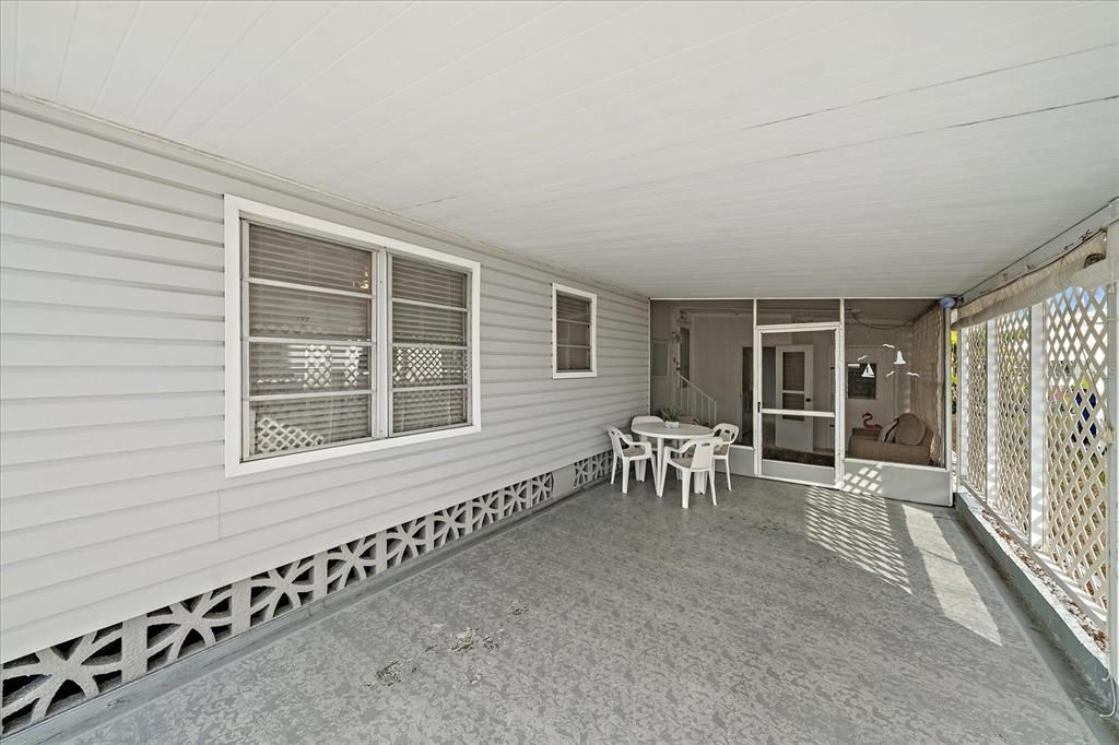 For Sale: $110,000 (2 beds, 2 baths, 814 Square Feet)