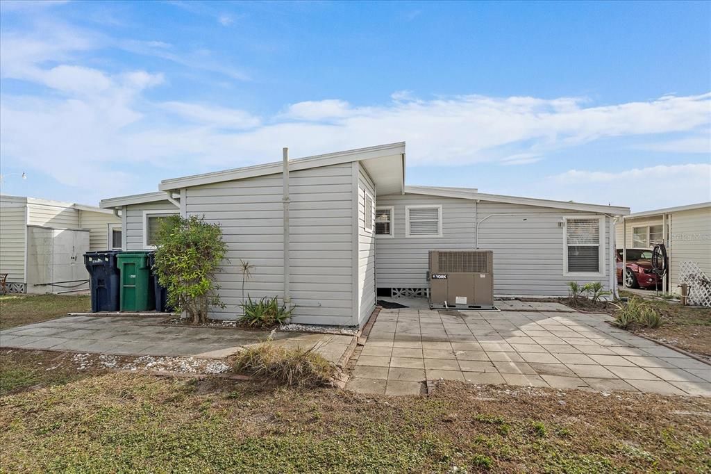 For Sale: $110,000 (2 beds, 2 baths, 814 Square Feet)