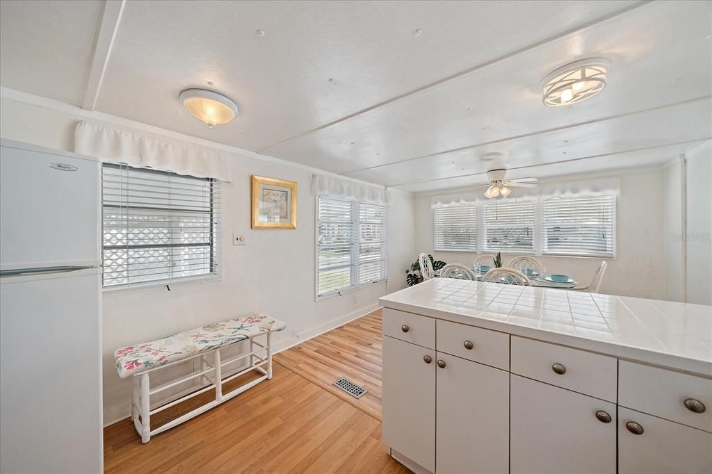 For Sale: $110,000 (2 beds, 2 baths, 814 Square Feet)