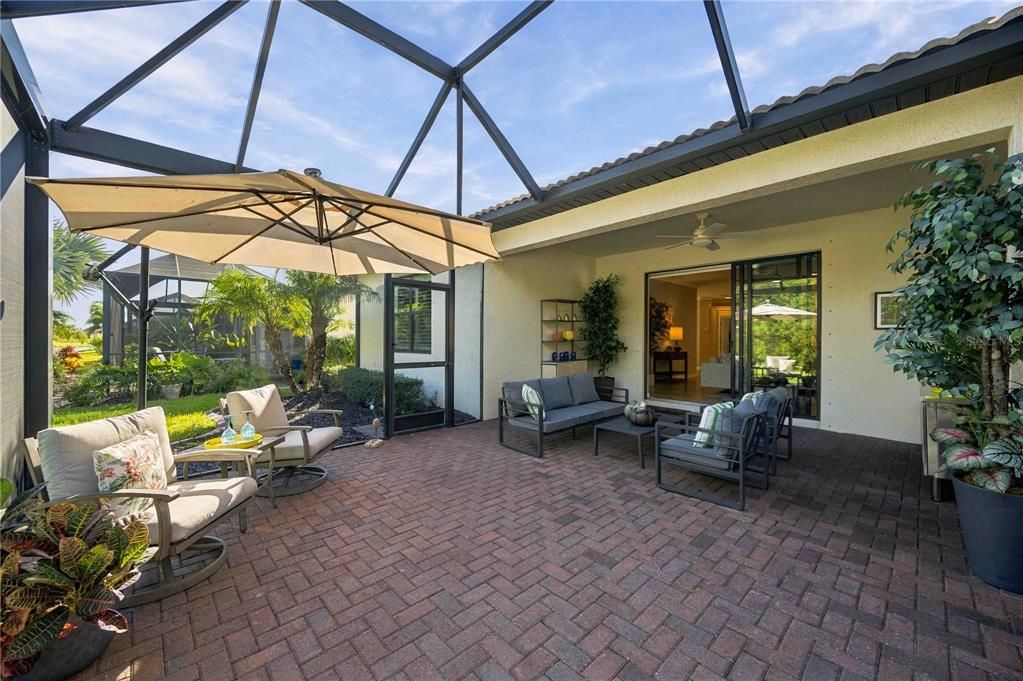 En Venta: $458,500 (2 camas, 2 baños, 1900 Pies cuadrados)