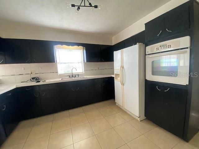 For Rent: $1,995 (3 beds, 1 baths, 1106 Square Feet)