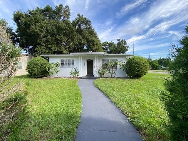 For Rent: $1,995 (3 beds, 1 baths, 1106 Square Feet)