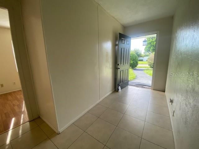 For Rent: $1,995 (3 beds, 1 baths, 1106 Square Feet)