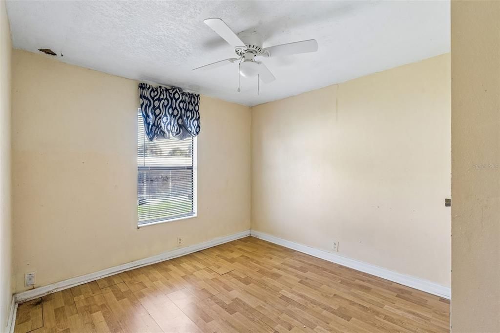 For Sale: $119,000 (3 beds, 2 baths, 1350 Square Feet)