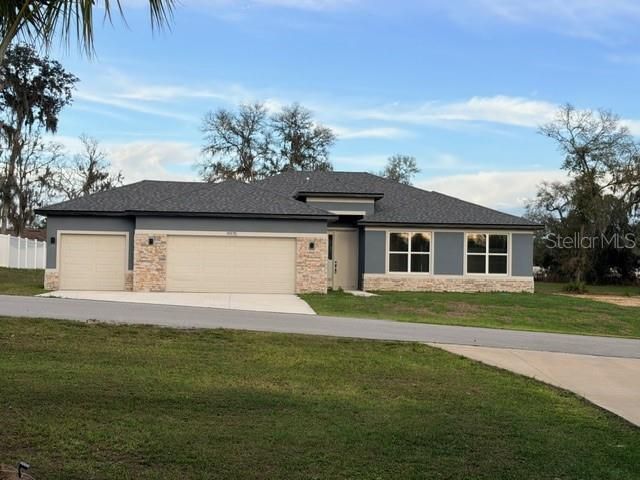 For Sale: $442,900 (4 beds, 2 baths, 1873 Square Feet)