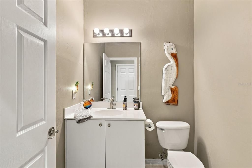 For Sale: $319,900 (2 beds, 2 baths, 1862 Square Feet)
