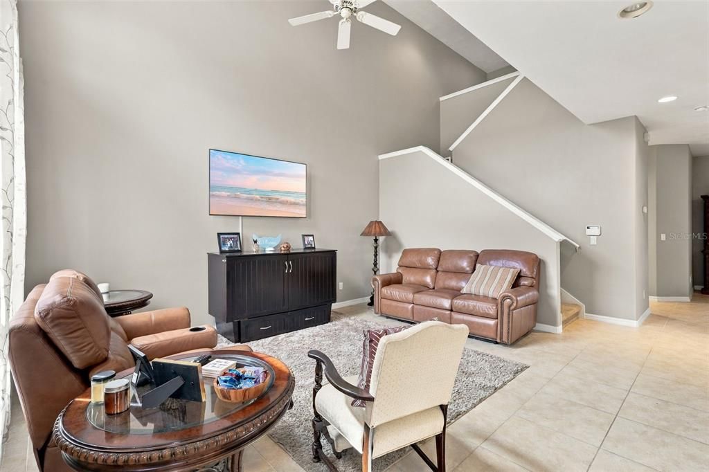For Sale: $319,900 (2 beds, 2 baths, 1862 Square Feet)