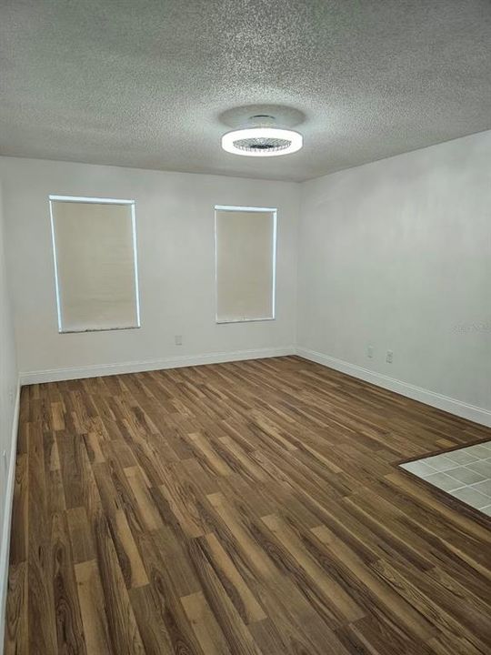 En Venta: $319,000 (3 camas, 2 baños, 1393 Pies cuadrados)