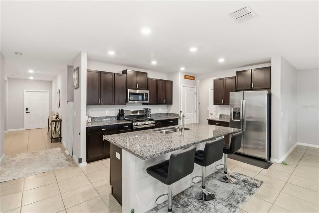 En Venta: $429,900 (6 camas, 3 baños, 3362 Pies cuadrados)