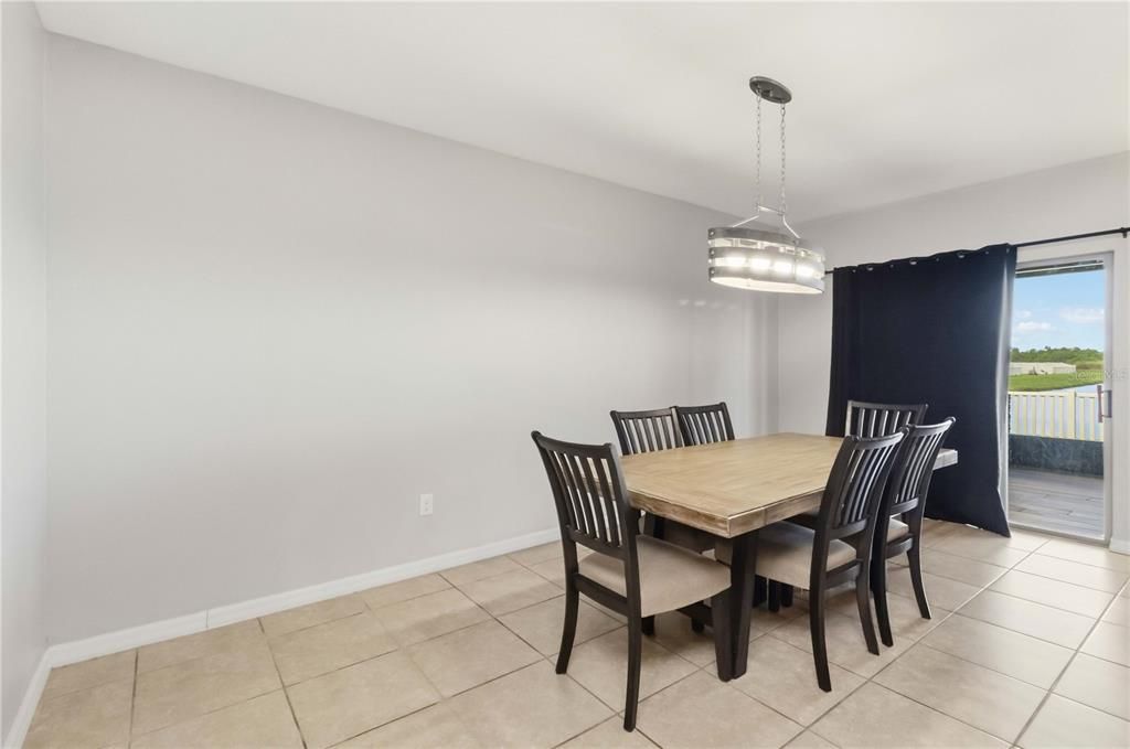 En Venta: $429,900 (6 camas, 3 baños, 3362 Pies cuadrados)