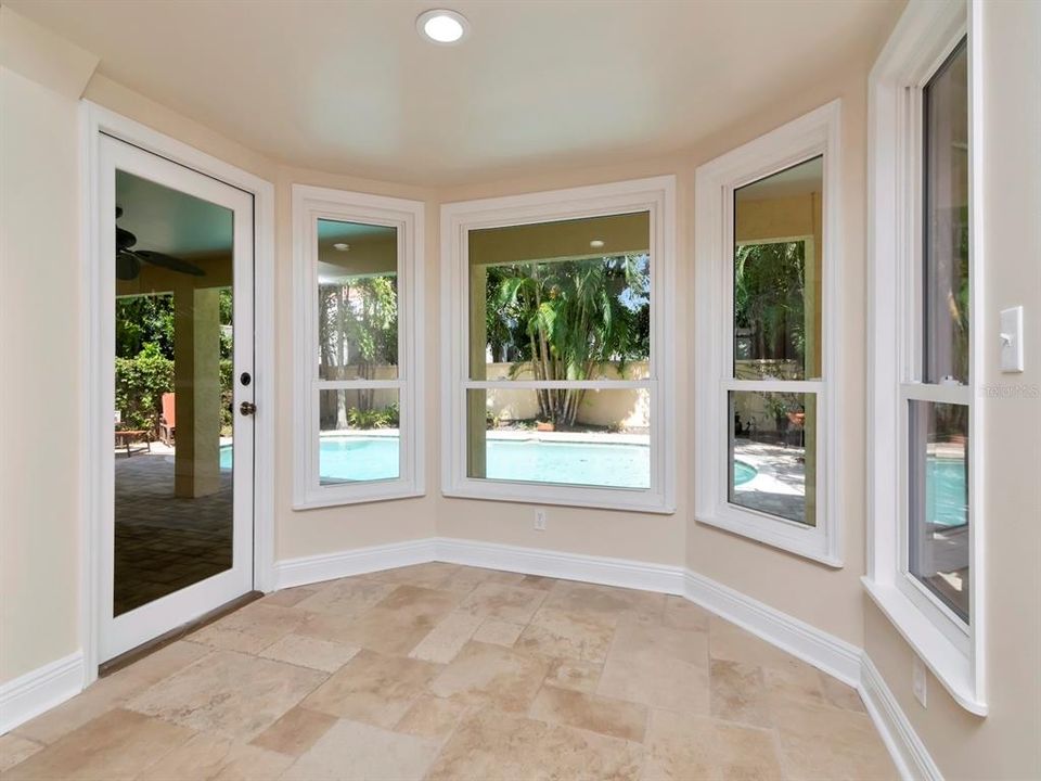 For Rent: $7,900 (4 beds, 3 baths, 2736 Square Feet)