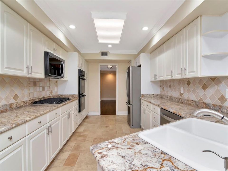 For Rent: $7,900 (4 beds, 3 baths, 2736 Square Feet)