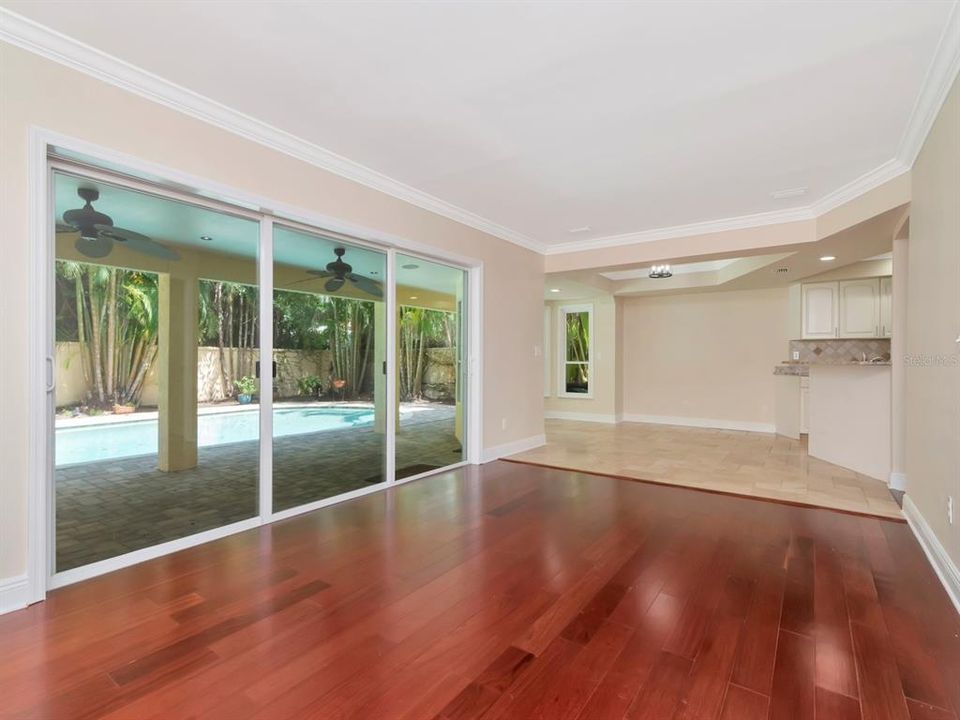 For Rent: $7,900 (4 beds, 3 baths, 2736 Square Feet)