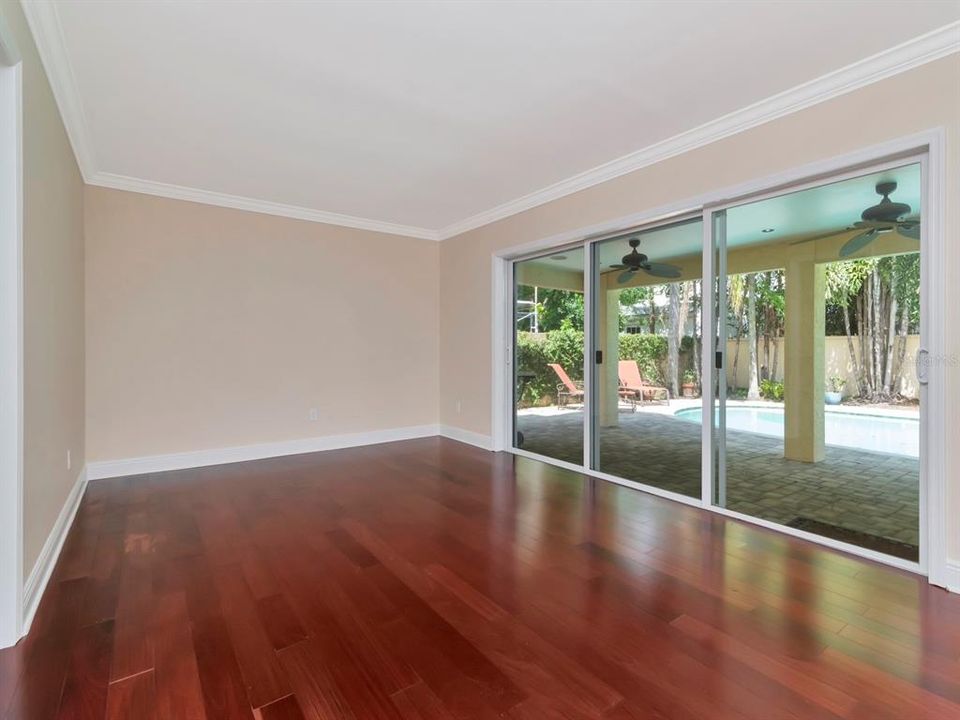 For Rent: $7,900 (4 beds, 3 baths, 2736 Square Feet)