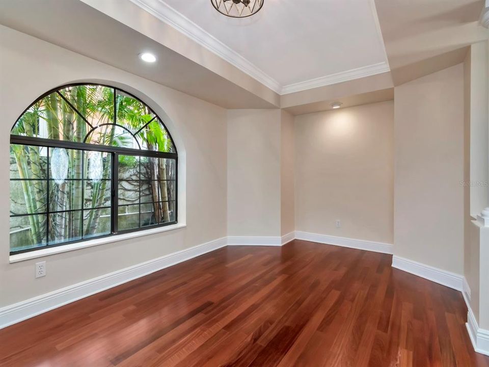 For Rent: $7,900 (4 beds, 3 baths, 2736 Square Feet)