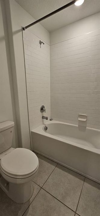 For Rent: $2,549 (5 beds, 2 baths, 2217 Square Feet)