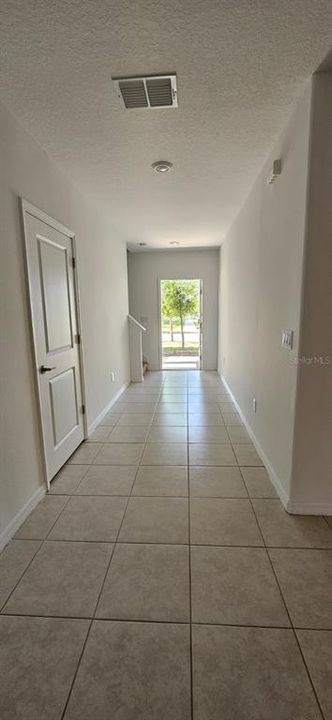 For Rent: $2,549 (5 beds, 2 baths, 2217 Square Feet)