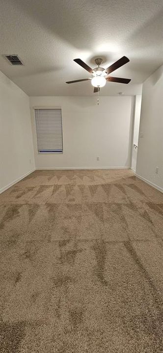 For Rent: $2,549 (5 beds, 2 baths, 2217 Square Feet)