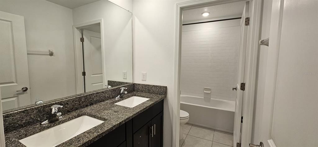 For Rent: $2,549 (5 beds, 2 baths, 2217 Square Feet)