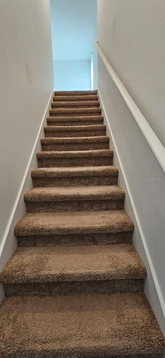 For Rent: $2,549 (5 beds, 2 baths, 2217 Square Feet)
