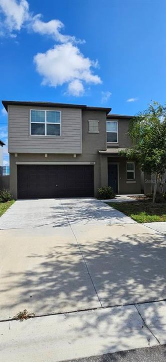 For Rent: $2,549 (5 beds, 2 baths, 2217 Square Feet)