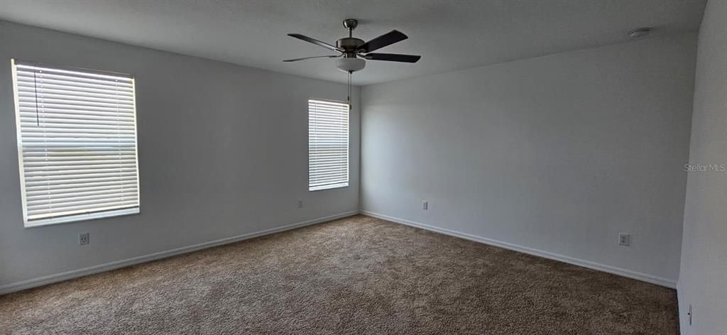 For Rent: $2,549 (5 beds, 2 baths, 2217 Square Feet)