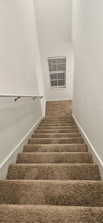 For Rent: $2,549 (5 beds, 2 baths, 2217 Square Feet)