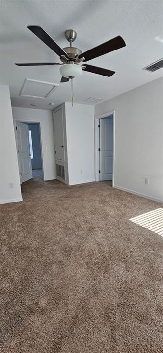 For Rent: $2,549 (5 beds, 2 baths, 2217 Square Feet)