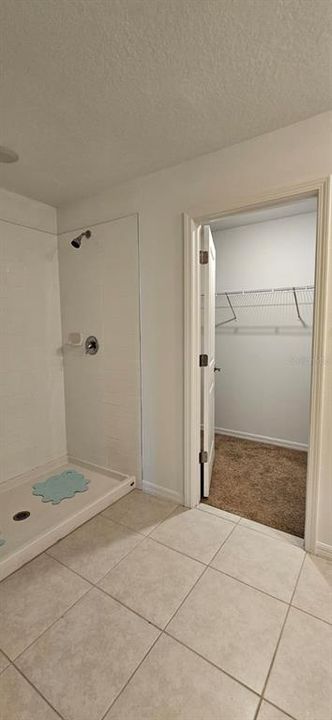 For Rent: $2,549 (5 beds, 2 baths, 2217 Square Feet)