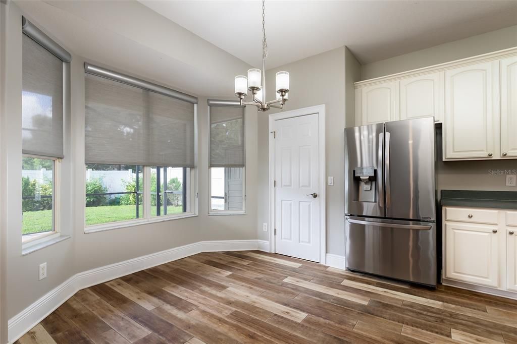 For Sale: $570,000 (5 beds, 3 baths, 3155 Square Feet)