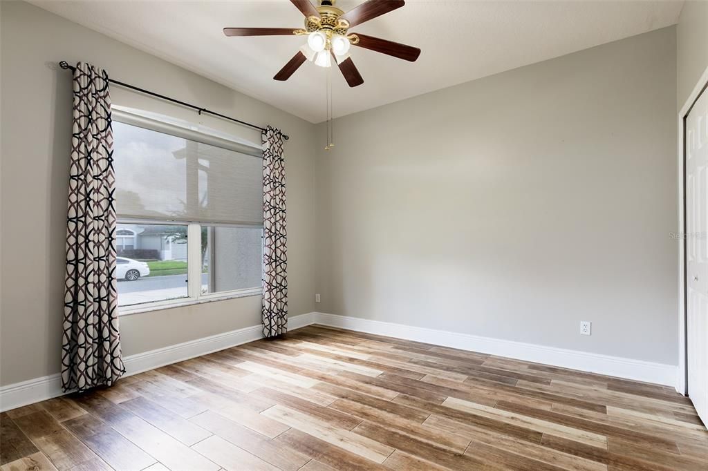 For Sale: $570,000 (5 beds, 3 baths, 3155 Square Feet)