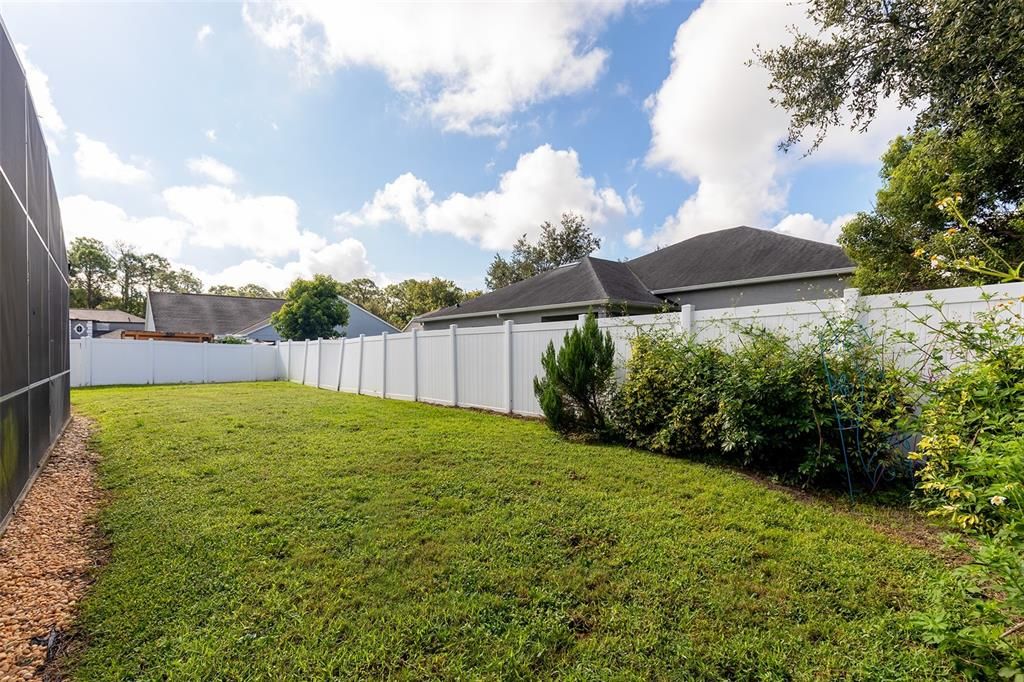 For Sale: $570,000 (5 beds, 3 baths, 3155 Square Feet)