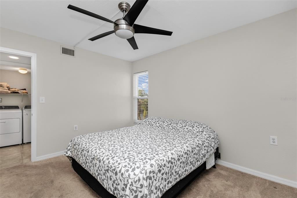 For Sale: $225,000 (2 beds, 2 baths, 1394 Square Feet)