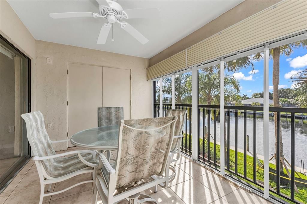 For Sale: $225,000 (2 beds, 2 baths, 1394 Square Feet)