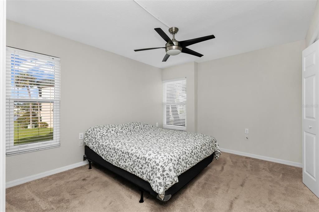 For Sale: $225,000 (2 beds, 2 baths, 1394 Square Feet)