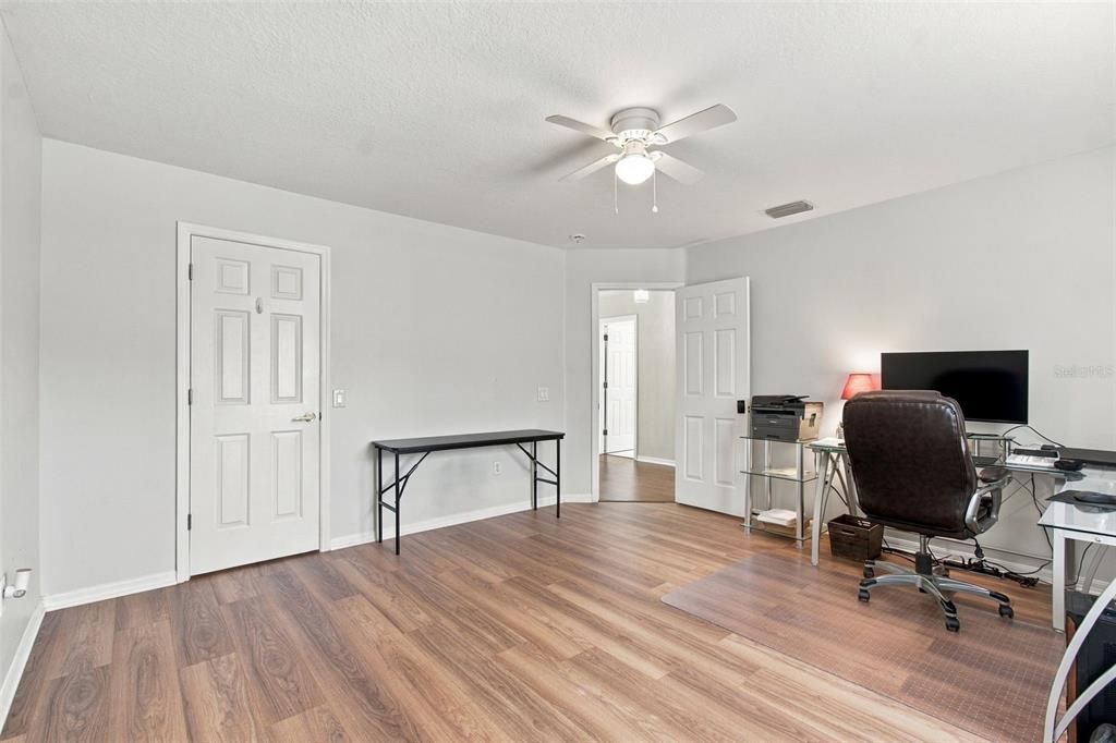 For Sale: $1,150,000 (5 beds, 3 baths, 3290 Square Feet)
