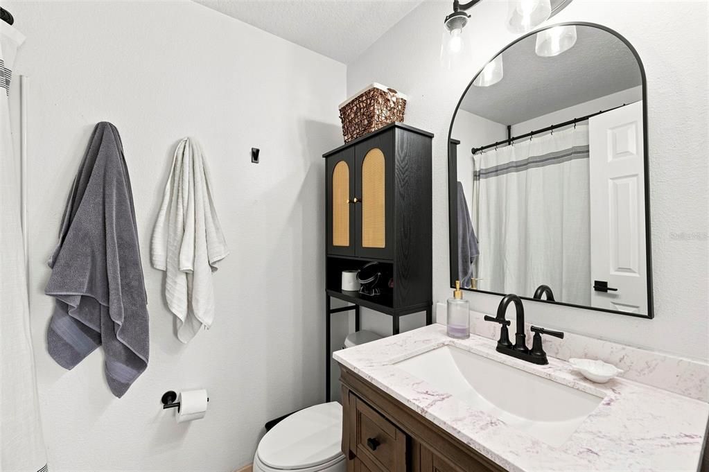 En Venta: $255,000 (2 camas, 2 baños, 1146 Pies cuadrados)