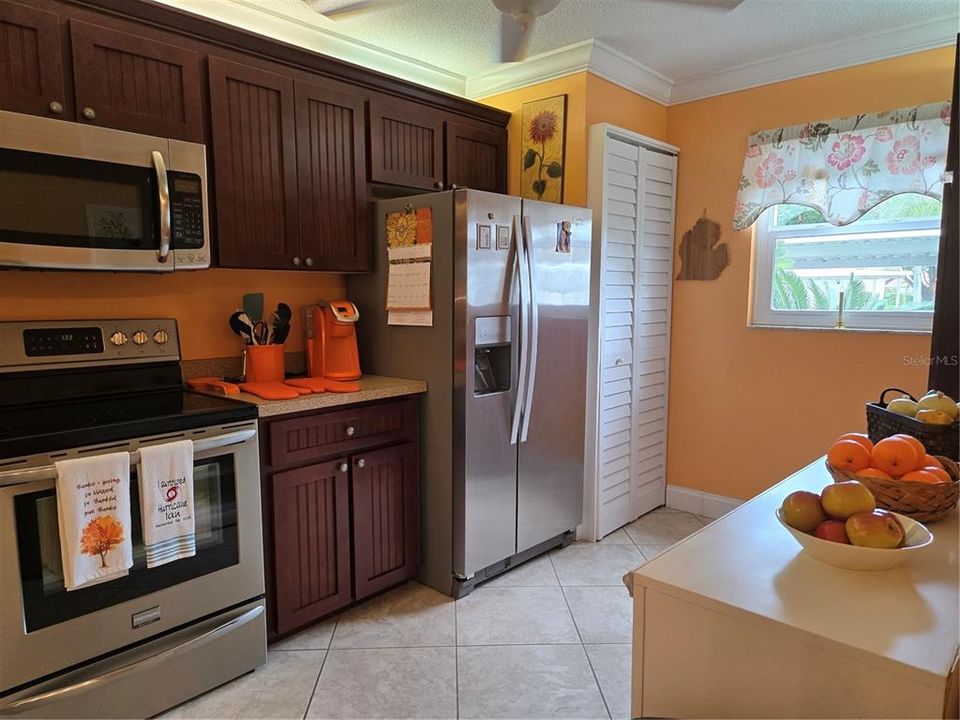 Activo con contrato: $190,000 (2 camas, 2 baños, 1062 Pies cuadrados)