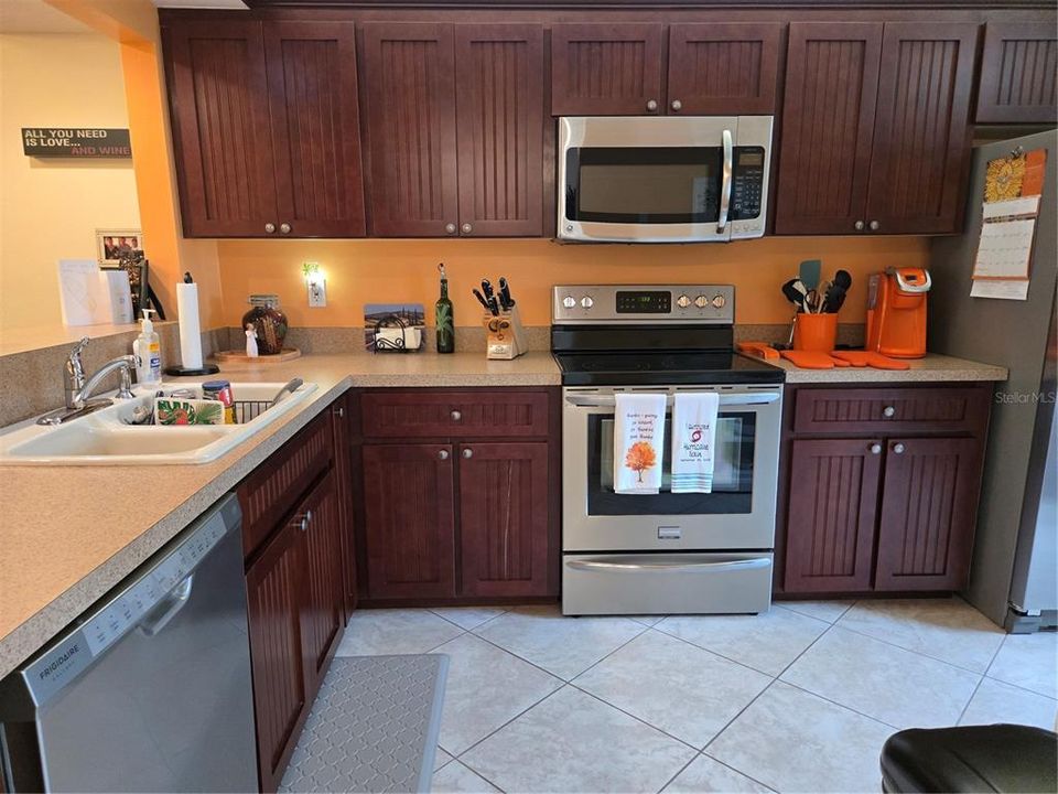 Activo con contrato: $190,000 (2 camas, 2 baños, 1062 Pies cuadrados)