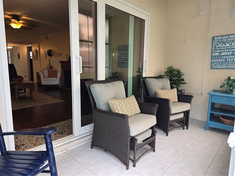 Activo con contrato: $190,000 (2 camas, 2 baños, 1062 Pies cuadrados)