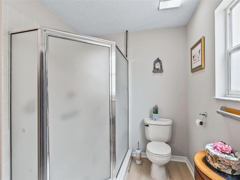 En Venta: $369,000 (3 camas, 2 baños, 1457 Pies cuadrados)
