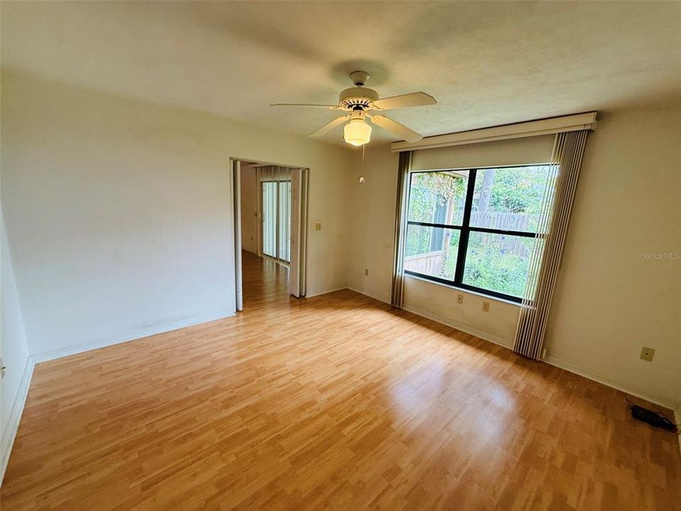 En Venta: $325,000 (3 camas, 2 baños, 1867 Pies cuadrados)