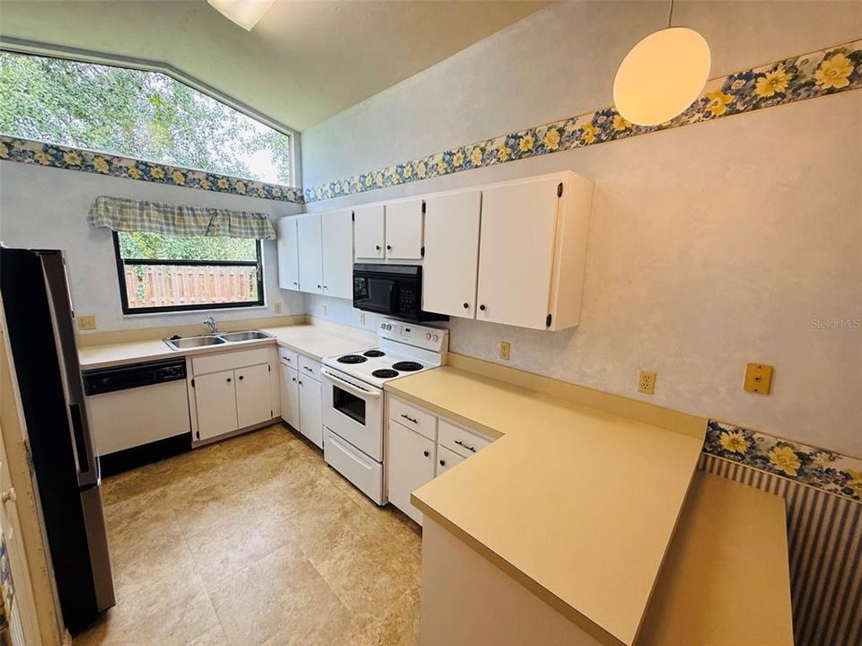 En Venta: $325,000 (3 camas, 2 baños, 1867 Pies cuadrados)