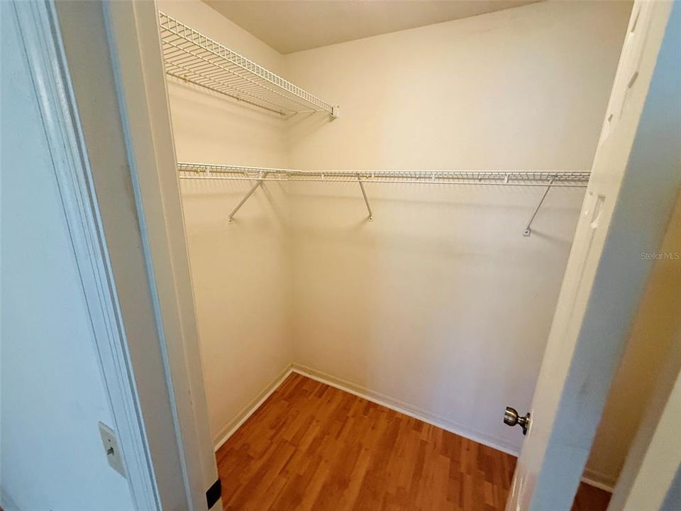 En Venta: $325,000 (3 camas, 2 baños, 1867 Pies cuadrados)