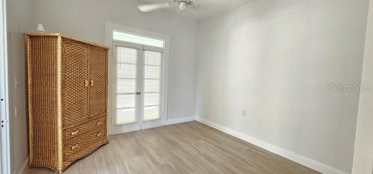 For Rent: $1,700 (1 beds, 1 baths, 840 Square Feet)