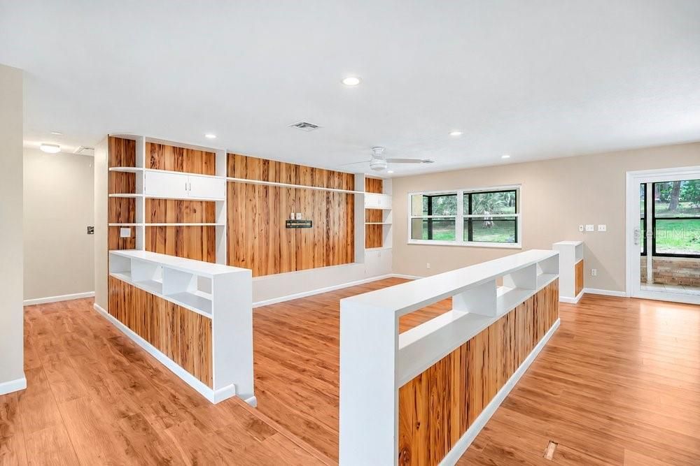 For Sale: $849,000 (4 beds, 4 baths, 2980 Square Feet)