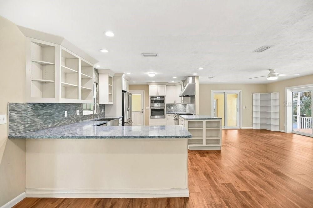 For Sale: $849,000 (4 beds, 4 baths, 2980 Square Feet)