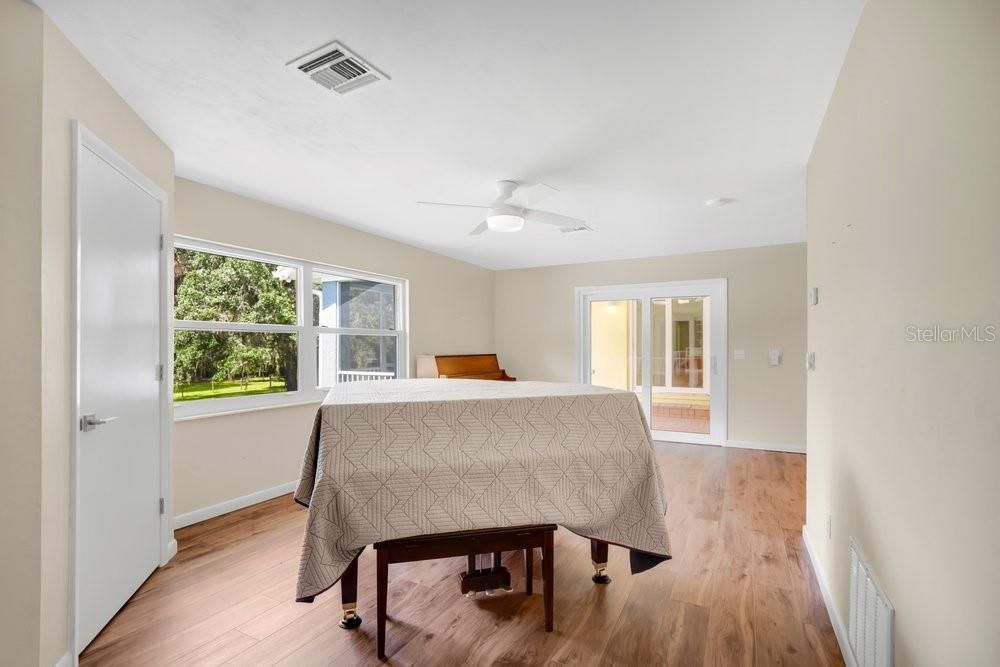For Sale: $849,000 (4 beds, 4 baths, 2980 Square Feet)