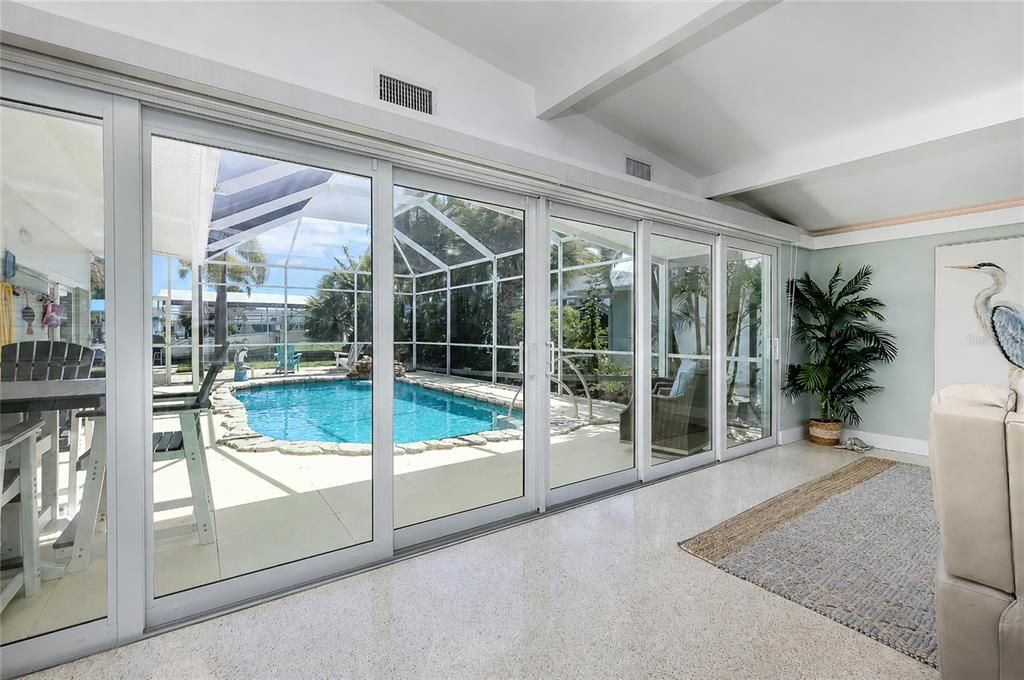 En Venta: $750,000 (3 camas, 2 baños, 1592 Pies cuadrados)
