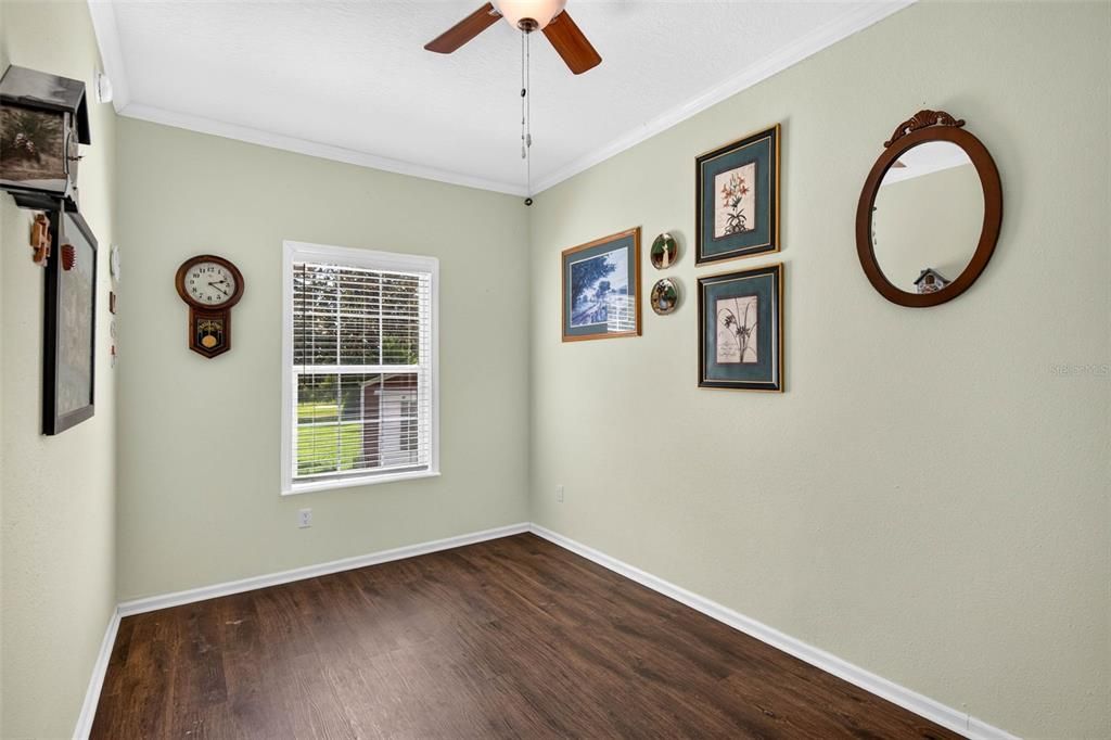 For Sale: $425,000 (3 beds, 2 baths, 1612 Square Feet)